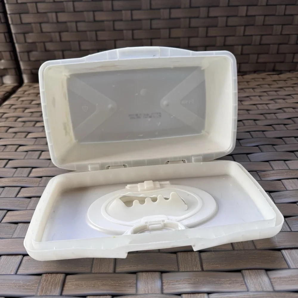 Huggies Winnie the Pooh‎ Baby Empty Pop Up Wipes Tub Disney Baby Refillable Case